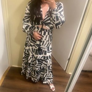 House of Harlow 1960 Printed Black & White Linen Set